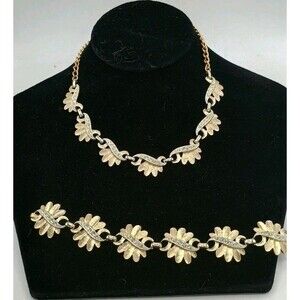 Vintage Sarah Coventry Necklace Bracelet Set Gold Tone Rhinestones Leaf Signed
